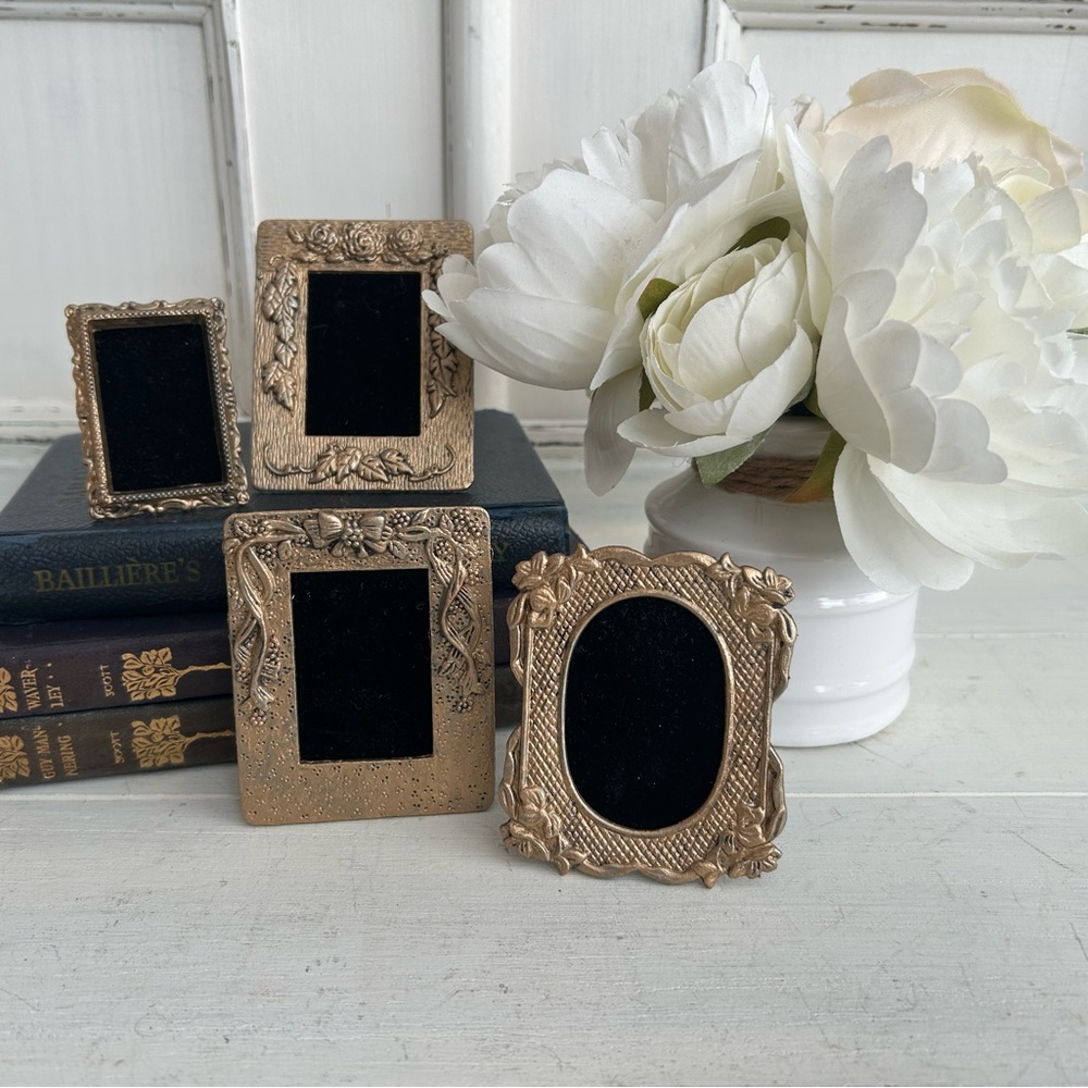 Elegant Miniature Gold Photo Frame Set